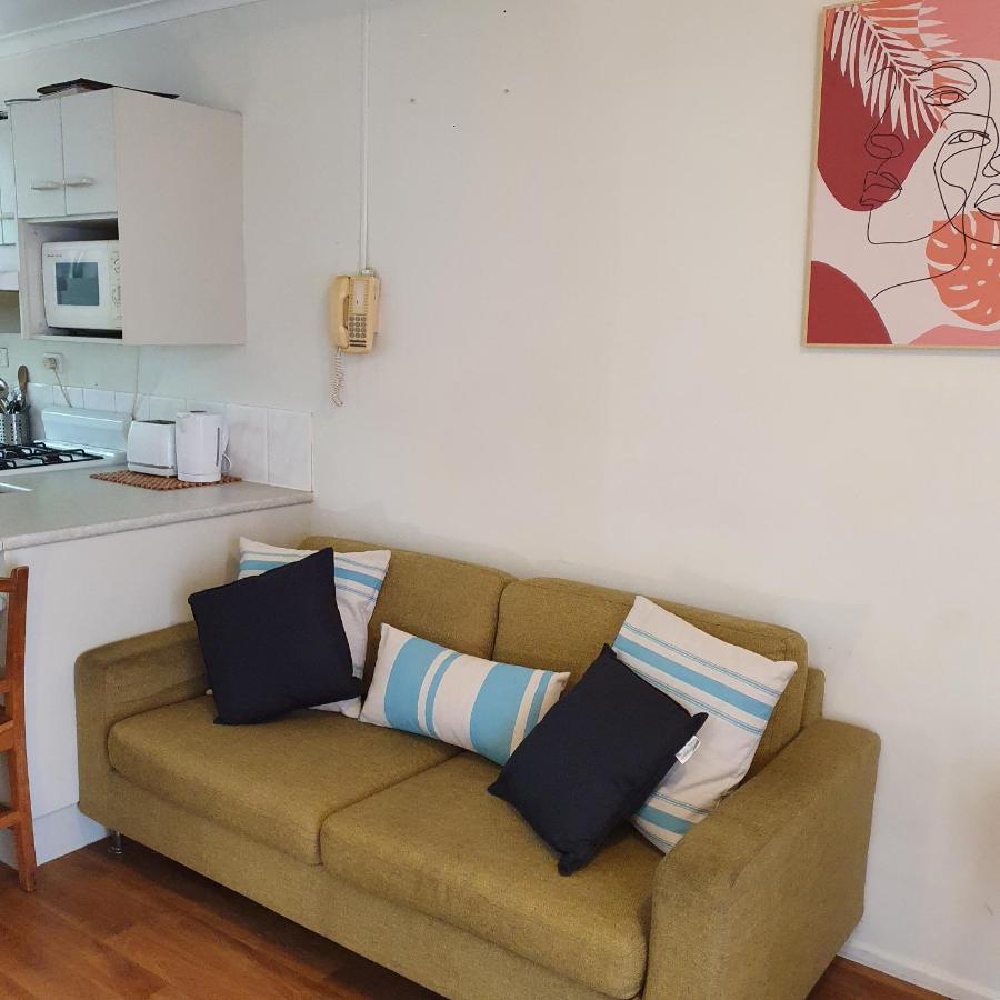 Bargara Motor Inn - Pet Friendly Экстерьер фото