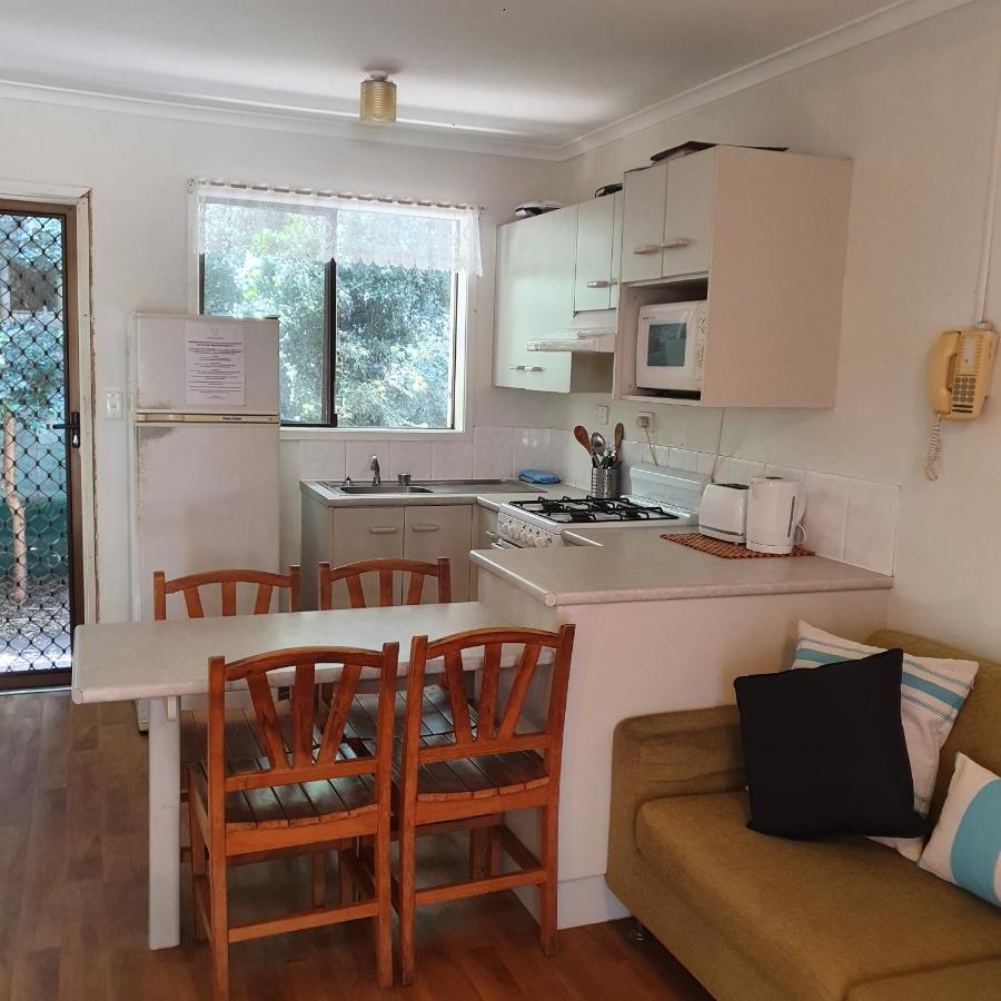 Bargara Motor Inn - Pet Friendly Экстерьер фото