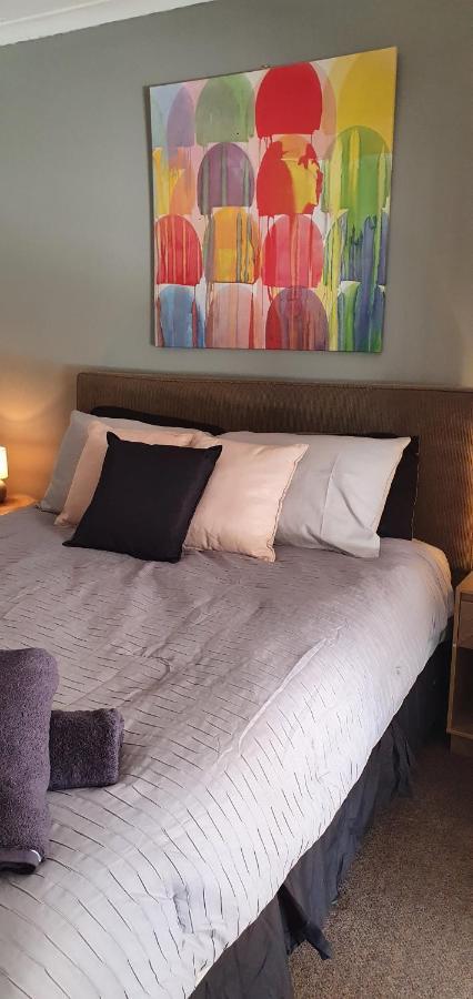 Bargara Motor Inn - Pet Friendly Экстерьер фото
