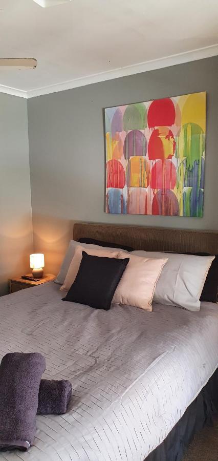 Bargara Motor Inn - Pet Friendly Экстерьер фото