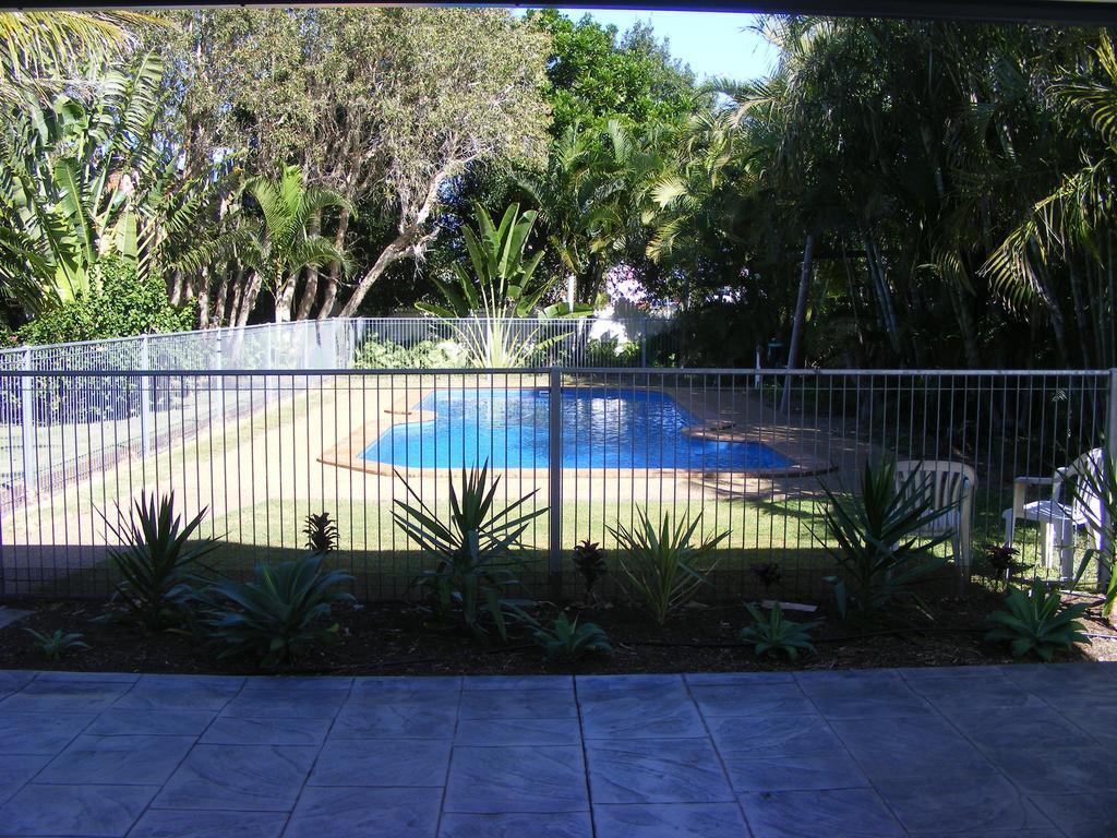Bargara Motor Inn - Pet Friendly Экстерьер фото