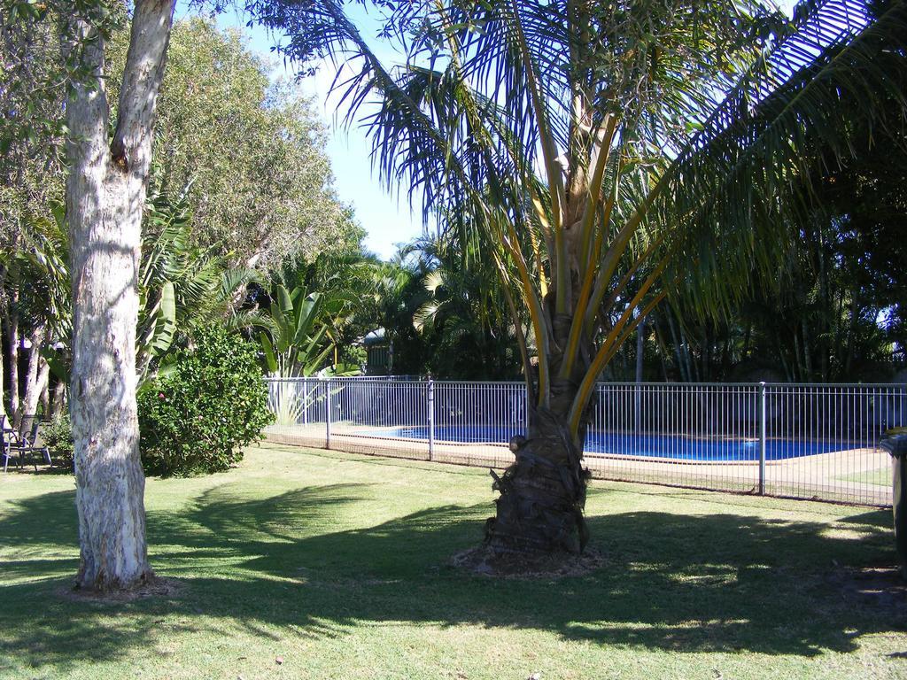 Bargara Motor Inn - Pet Friendly Экстерьер фото